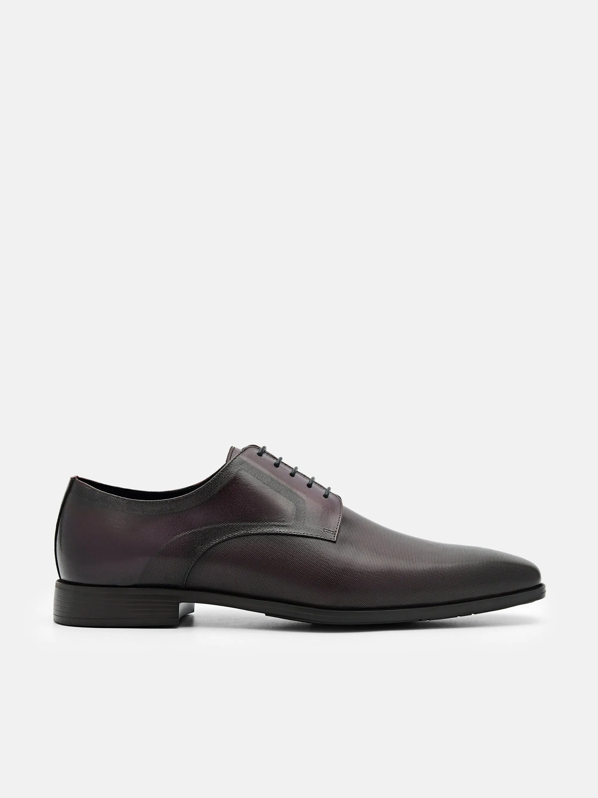 Altitude Lightweight Embossed Leather Derby Shoes