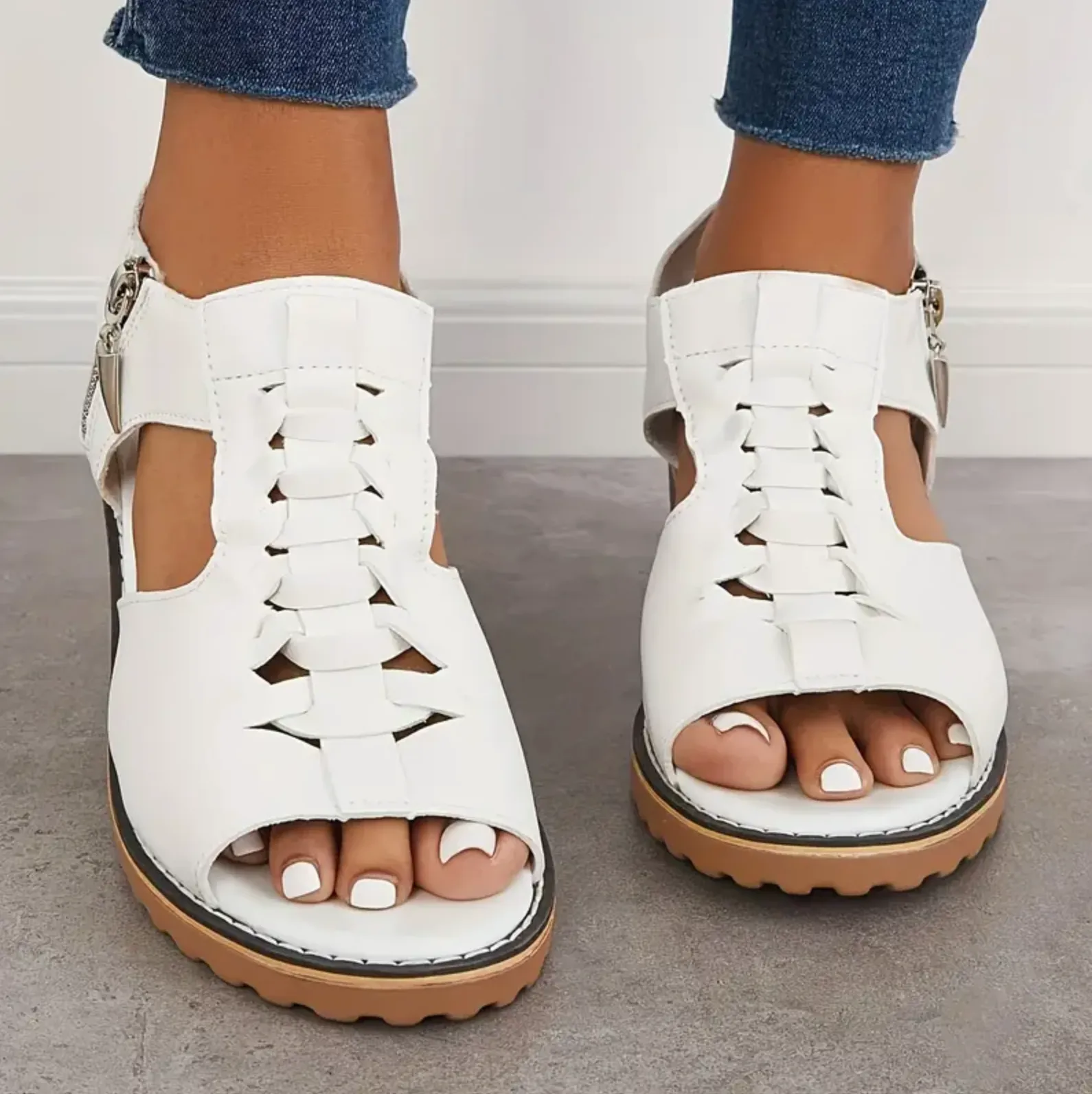 Comelyy Thick heel round toe hollow side zipper sandals for women casual Roman sandals for women