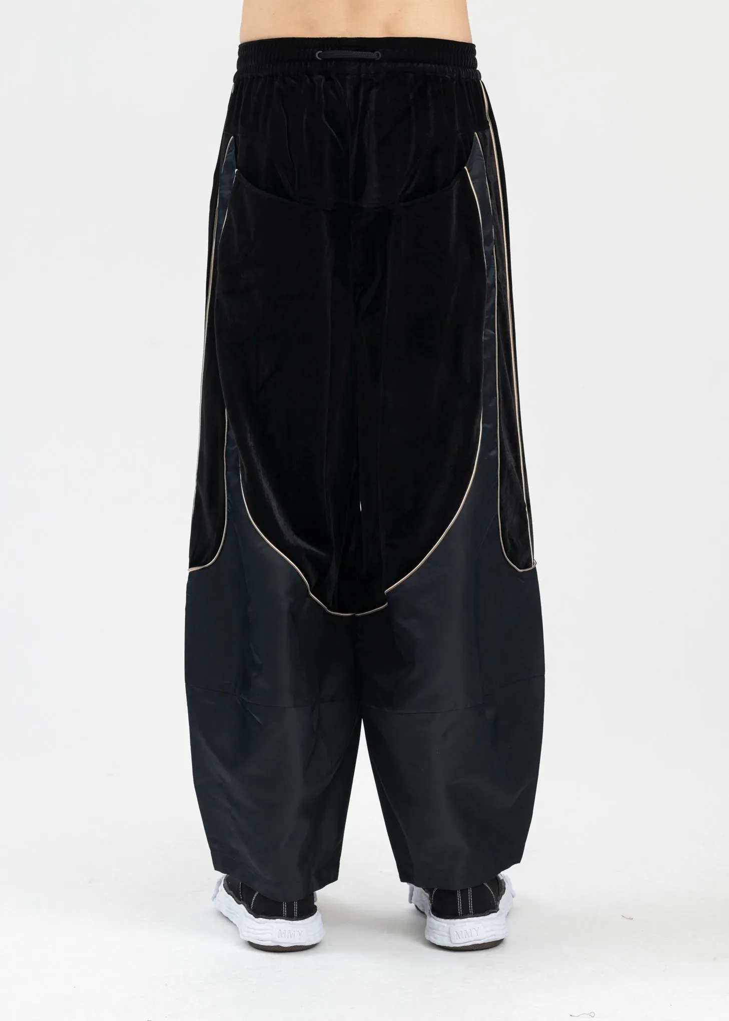 EUPHORIC BLACK EIGHTH WIDE TRACK TROUSERS
