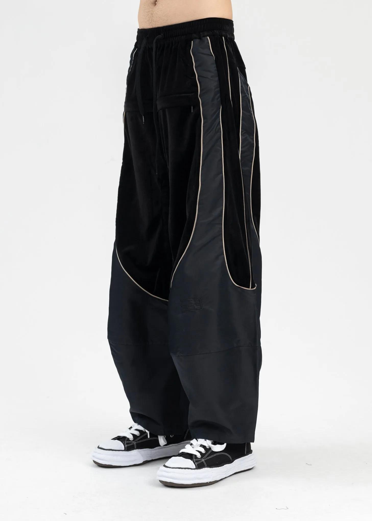 EUPHORIC BLACK EIGHTH WIDE TRACK TROUSERS