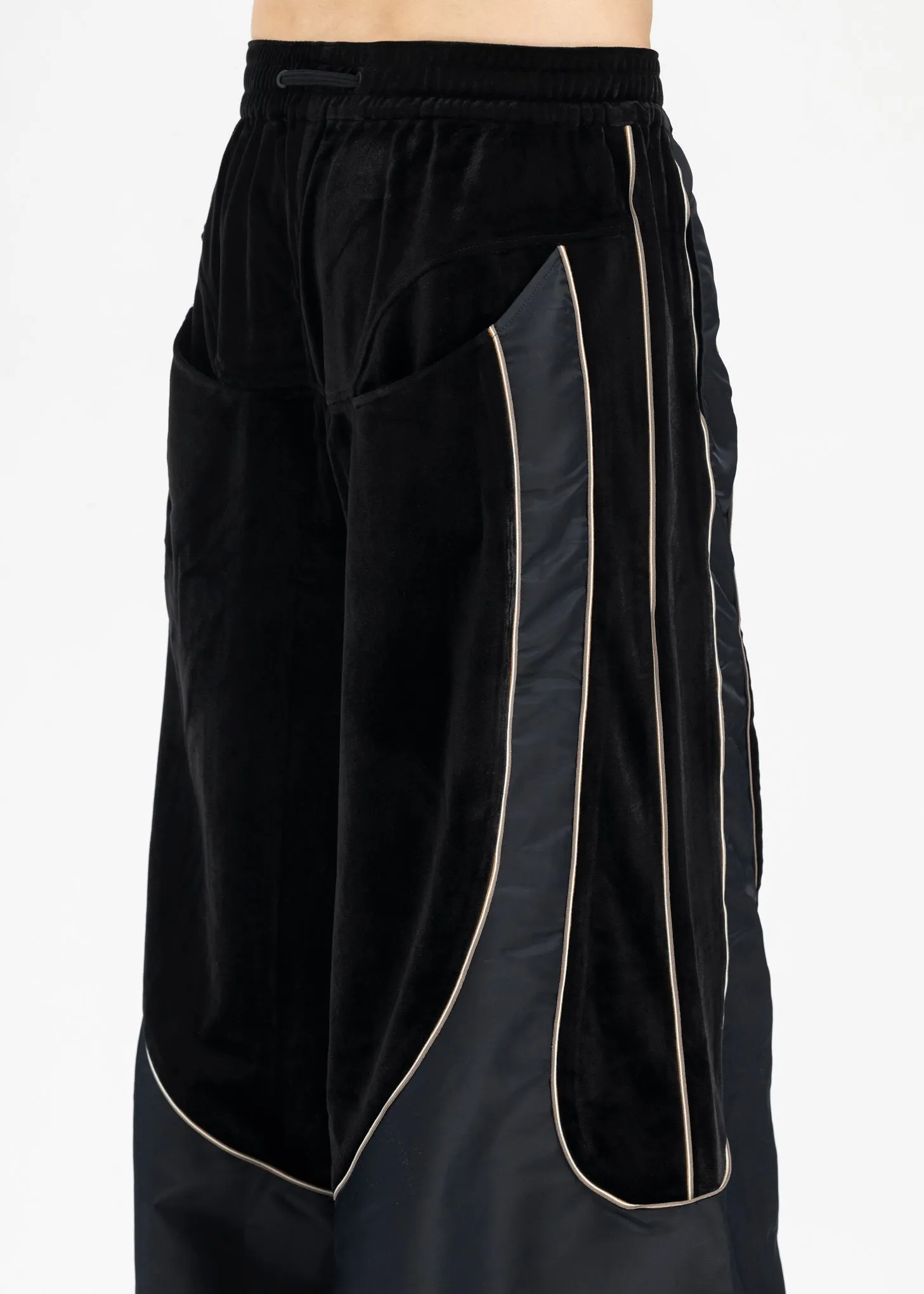 EUPHORIC BLACK EIGHTH WIDE TRACK TROUSERS