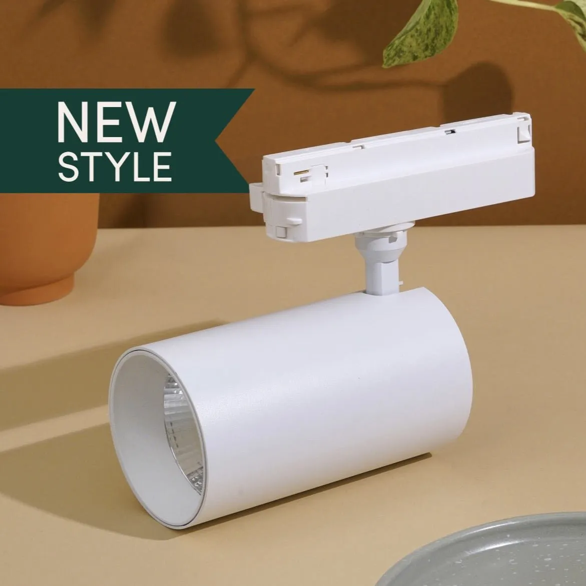 Highland™ LED Grow Light